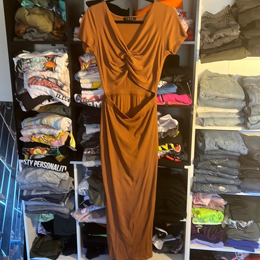Dress stomach cutout